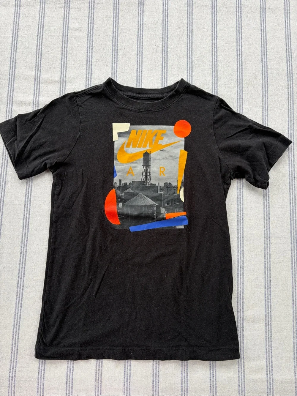 9 pc lot of NIKE (size large)